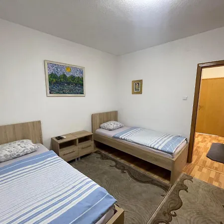 Apartmani Brod Zenica Exterior photo
